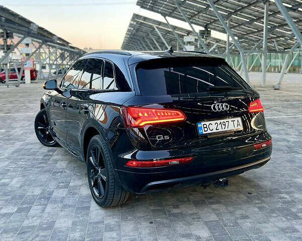 Черный Ауди Ку 5, объемом двигателя 1.98 л и пробегом 112 тыс. км за 27000 $, фото 3 на Automoto.ua