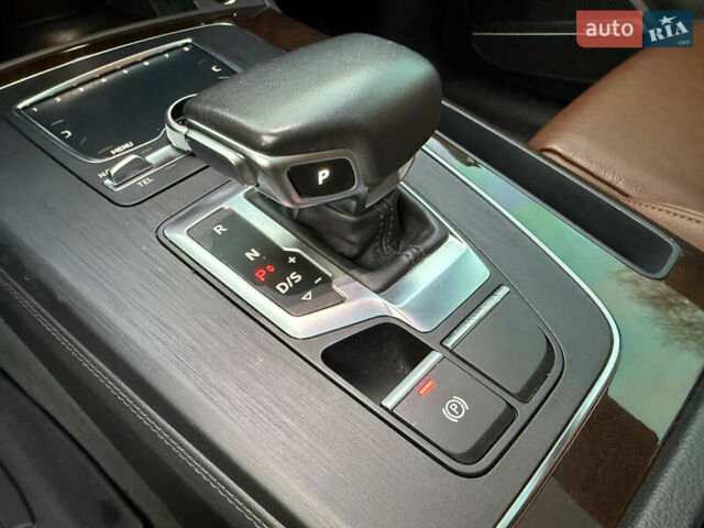 Черный Ауди Ку 5, объемом двигателя 1.98 л и пробегом 113 тыс. км за 27700 $, фото 54 на Automoto.ua