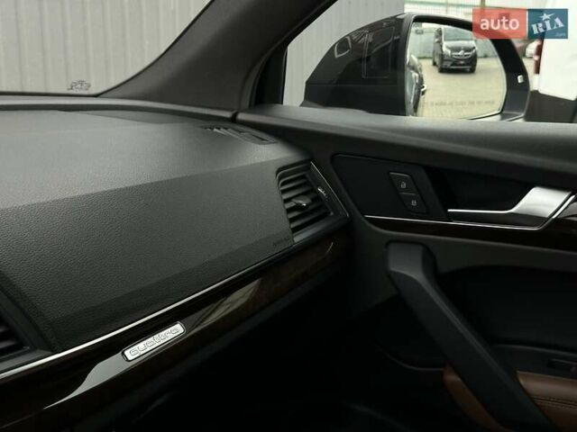 Черный Ауди Ку 5, объемом двигателя 1.98 л и пробегом 200 тыс. км за 25900 $, фото 48 на Automoto.ua