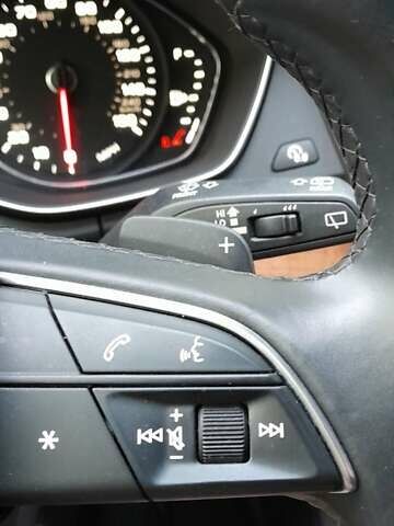 Чорний Ауді Ку 5, об'ємом двигуна 2 л та пробігом 76 тис. км за 28099 $, фото 28 на Automoto.ua