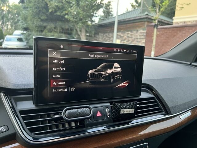 Черный Ауди Ку 5, объемом двигателя 2 л и пробегом 120 тыс. км за 36999 $, фото 14 на Automoto.ua