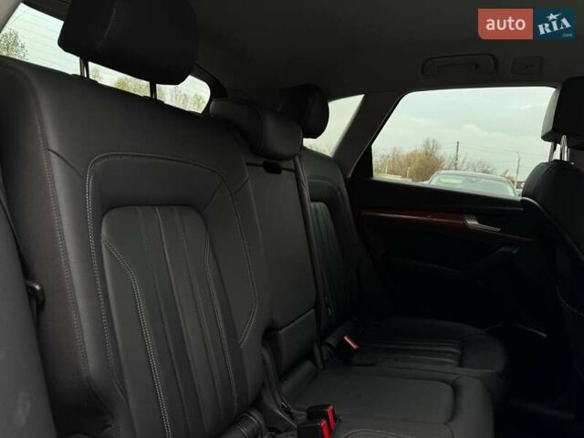 Черный Ауди Ку 5, объемом двигателя 1.98 л и пробегом 118 тыс. км за 27900 $, фото 68 на Automoto.ua