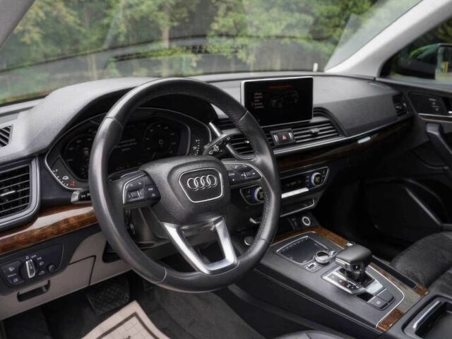 Ауди Ку 5 2020 в Киеве на Automoto.ua Черный Ауди Ку 5, объемом двигателя 2 л и пробегом 34 тыс. км за 16400 $, фото 5 на Automoto.ua