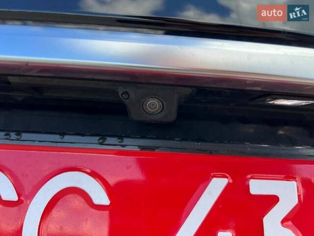 Чорний Ауді Ку 5, об'ємом двигуна 2 л та пробігом 76 тис. км за 28099 $, фото 59 на Automoto.ua