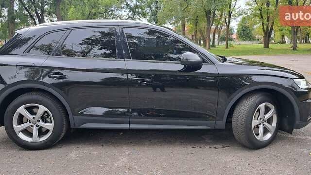 Чорний Ауді Ку 5, об'ємом двигуна 3 л та пробігом 181 тис. км за 33999 $, фото 9 на Automoto.ua