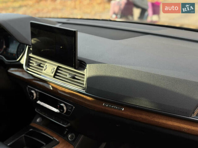 Чорний Ауді Ку 5, об'ємом двигуна 1.98 л та пробігом 112 тис. км за 27300 $, фото 12 на Automoto.ua