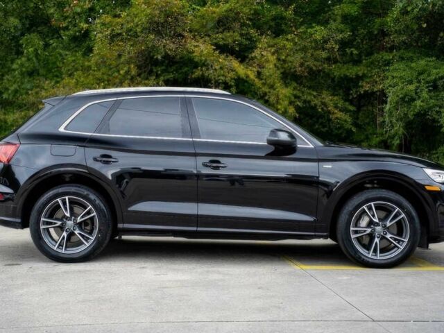 Ауди Ку 5 2020 в Киеве на Automoto.ua Черный Ауди Ку 5, объемом двигателя 2 л и пробегом 34 тыс. км за 16400 $, фото 2 на Automoto.ua