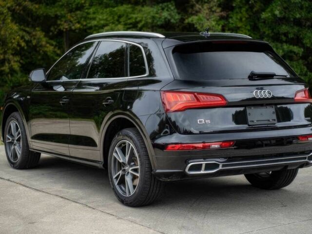 Ауди Ку 5 2020 в Киеве на Automoto.ua Черный Ауди Ку 5, объемом двигателя 2 л и пробегом 34 тыс. км за 16400 $, фото 3 на Automoto.ua