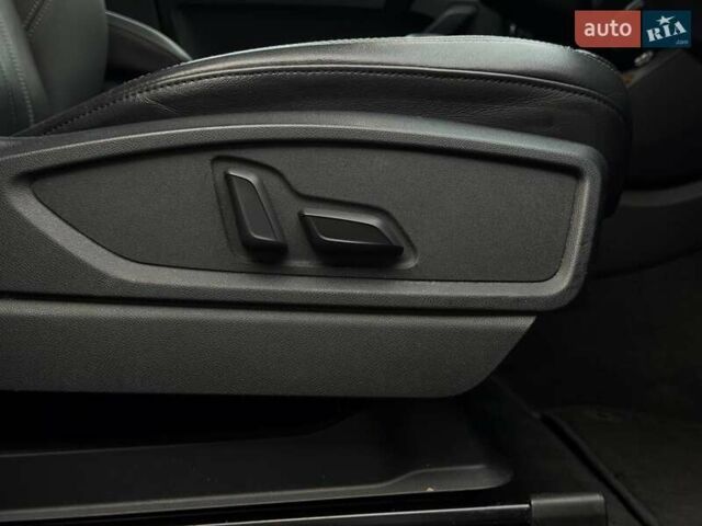 Черный Ауди Ку 5, объемом двигателя 1.98 л и пробегом 118 тыс. км за 27900 $, фото 77 на Automoto.ua