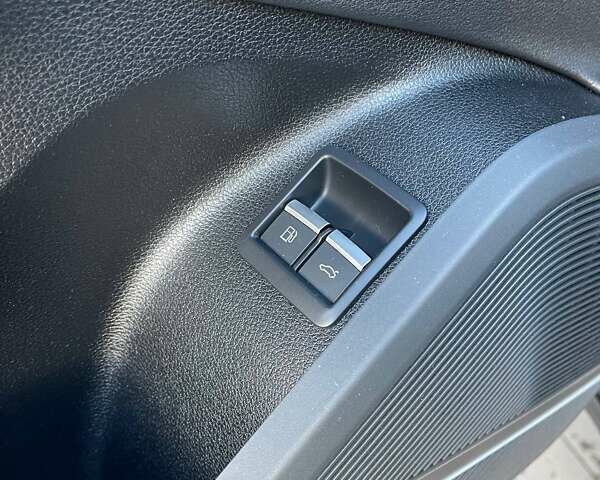 Чорний Ауді Ку 5, об'ємом двигуна 1.98 л та пробігом 42 тис. км за 38500 $, фото 14 на Automoto.ua