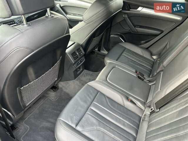 Черный Ауди Ку 5, объемом двигателя 2 л и пробегом 24 тыс. км за 31999 $, фото 19 на Automoto.ua