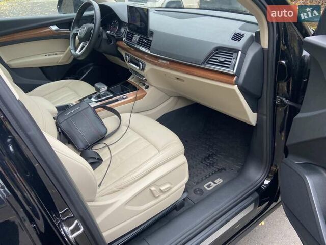 Черный Ауди Ку 5, объемом двигателя 2 л и пробегом 87 тыс. км за 30500 $, фото 2 на Automoto.ua