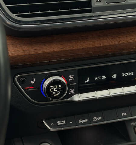 Чорний Ауді Ку 5, об'ємом двигуна 1.98 л та пробігом 191 тис. км за 26000 $, фото 27 на Automoto.ua