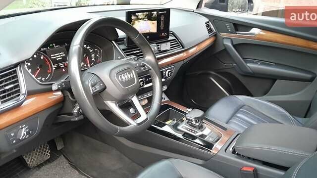 Чорний Ауді Ку 5, об'ємом двигуна 2 л та пробігом 76 тис. км за 28099 $, фото 31 на Automoto.ua