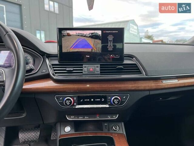Черный Ауди Ку 5, объемом двигателя 2 л и пробегом 64 тыс. км за 29440 $, фото 27 на Automoto.ua
