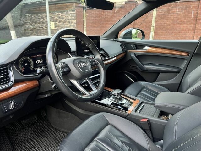 Черный Ауди Ку 5, объемом двигателя 2 л и пробегом 120 тыс. км за 36999 $, фото 13 на Automoto.ua