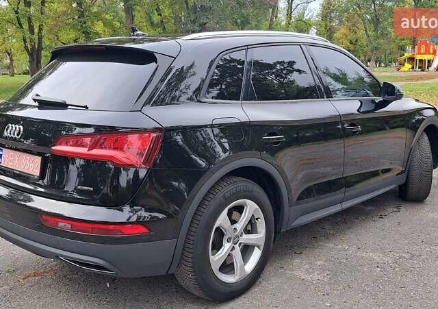 Чорний Ауді Ку 5, об'ємом двигуна 3 л та пробігом 181 тис. км за 33999 $, фото 6 на Automoto.ua