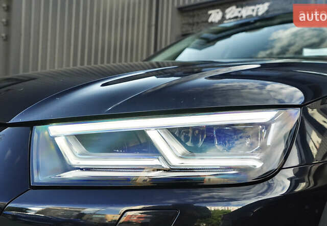Чорний Ауді Ку 5, об'ємом двигуна 2 л та пробігом 137 тис. км за 36000 $, фото 3 на Automoto.ua