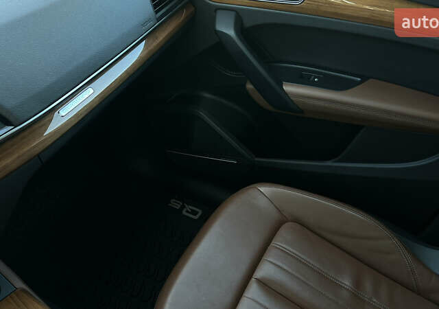 Чорний Ауді Ку 5, об'ємом двигуна 1.98 л та пробігом 103 тис. км за 31900 $, фото 13 на Automoto.ua