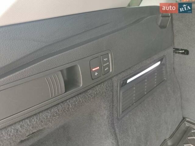 Черный Ауди Ку 5, объемом двигателя 3 л и пробегом 181 тыс. км за 33500 $, фото 18 на Automoto.ua