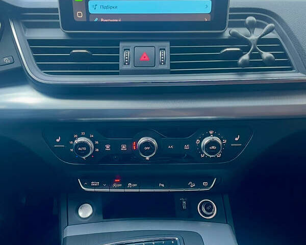 Черный Ауди Ку 5, объемом двигателя 1.97 л и пробегом 170 тыс. км за 32000 $, фото 26 на Automoto.ua