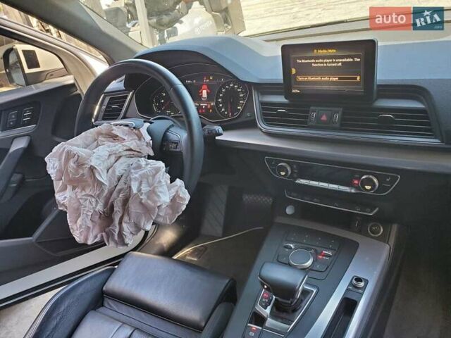 Чорний Ауді Ку 5, об'ємом двигуна 1.98 л та пробігом 69 тис. км за 23800 $, фото 8 на Automoto.ua