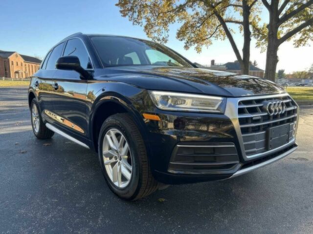 Черный Ауди Ку 5, объемом двигателя 2 л и пробегом 49 тыс. км за 21500 $, фото 2 на Automoto.ua