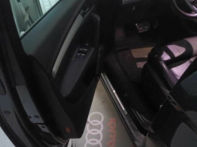 Черный Ауди Ку 5, объемом двигателя 0 л и пробегом 75 тыс. км за 15800 $, фото 11 на Automoto.ua