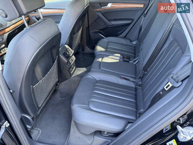 Чорний Ауді Ку 5, об'ємом двигуна 2 л та пробігом 93 тис. км за 29950 $, фото 7 на Automoto.ua