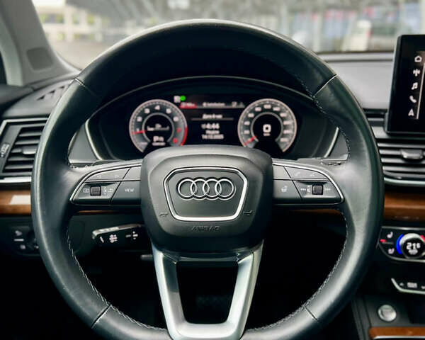 Черный Ауди Ку 5, объемом двигателя 1.98 л и пробегом 76 тыс. км за 35300 $, фото 31 на Automoto.ua