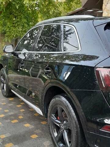 Ауди Ку 5 2020 в Стрые на Automoto.ua Черный Ауди Ку 5, объемом двигателя 2 л и пробегом 76 тыс. км за 29900 $, фото 8 на Automoto.ua