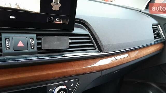 Чорний Ауді Ку 5, об'ємом двигуна 2 л та пробігом 76 тис. км за 28099 $, фото 53 на Automoto.ua