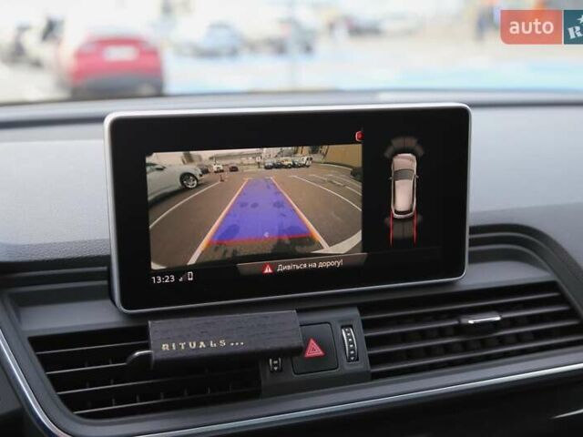 Черный Ауди Ку 5, объемом двигателя 1.98 л и пробегом 92 тыс. км за 36000 $, фото 22 на Automoto.ua