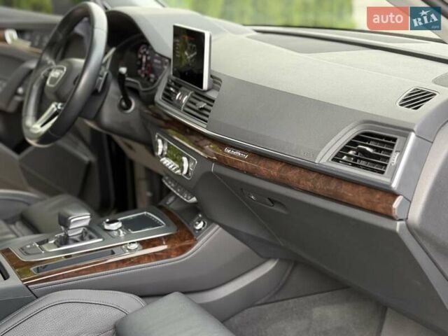 Черный Ауди Ку 5, объемом двигателя 1.98 л и пробегом 168 тыс. км за 27000 $, фото 27 на Automoto.ua