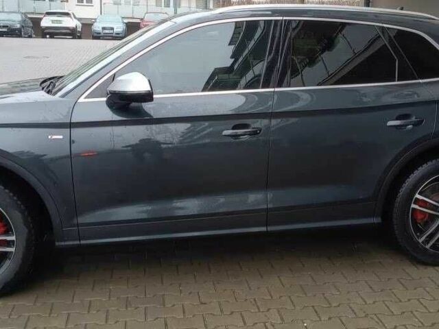 Черный Ауди Ку 5, объемом двигателя 0 л и пробегом 75 тыс. км за 15800 $, фото 12 на Automoto.ua