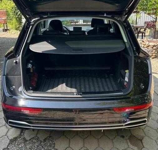 Черный Ауди Ку 5, объемом двигателя 2 л и пробегом 55 тыс. км за 17500 $, фото 7 на Automoto.ua