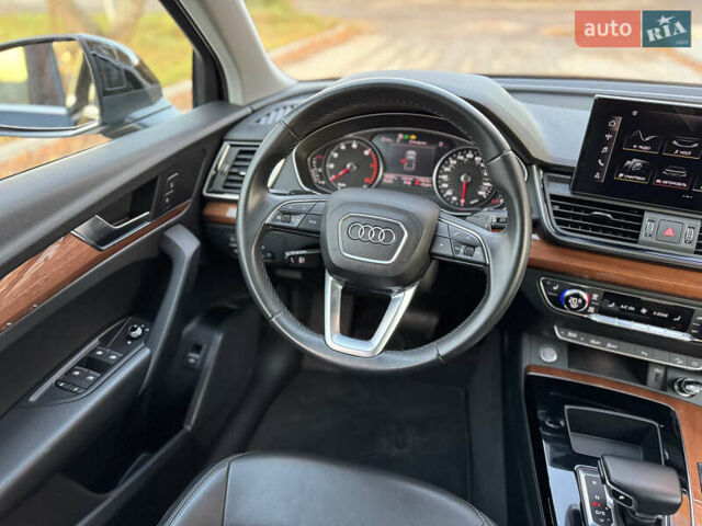 Чорний Ауді Ку 5, об'ємом двигуна 1.98 л та пробігом 42 тис. км за 28999 $, фото 9 на Automoto.ua