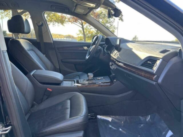 Черный Ауди Ку 5, объемом двигателя 2 л и пробегом 49 тыс. км за 21500 $, фото 9 на Automoto.ua