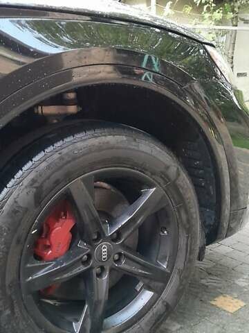 Чорний Ауді Ку 5, об'ємом двигуна 2 л та пробігом 76 тис. км за 28099 $, фото 8 на Automoto.ua