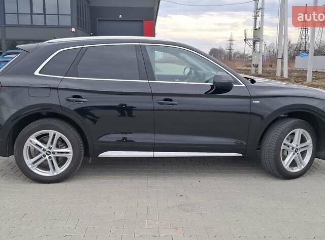 Черный Ауди Ку 5, объемом двигателя 1.98 л и пробегом 42 тыс. км за 41000 $, фото 7 на Automoto.ua