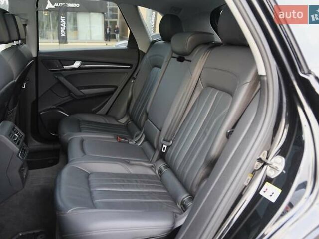 Черный Ауди Ку 5, объемом двигателя 1.98 л и пробегом 92 тыс. км за 36000 $, фото 11 на Automoto.ua