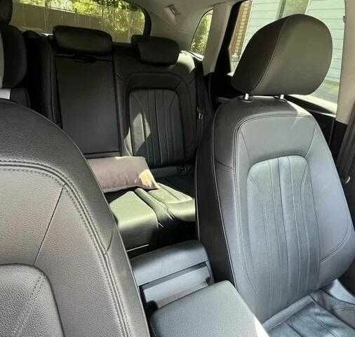 Черный Ауди Ку 5, объемом двигателя 2 л и пробегом 55 тыс. км за 17500 $, фото 6 на Automoto.ua