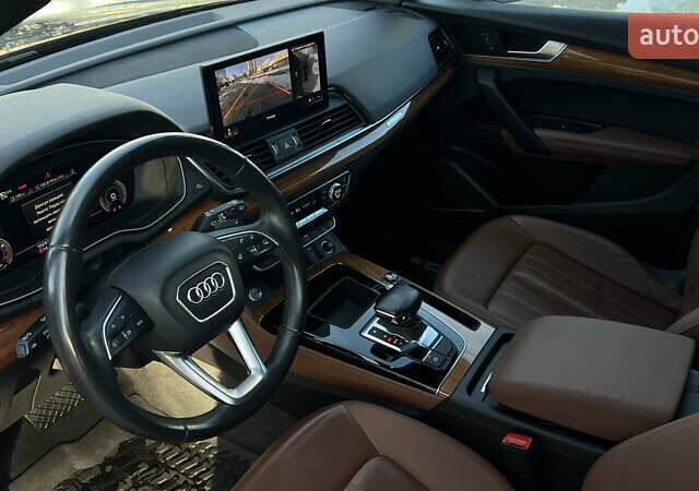 Чорний Ауді Ку 5, об'ємом двигуна 1.98 л та пробігом 103 тис. км за 31900 $, фото 25 на Automoto.ua