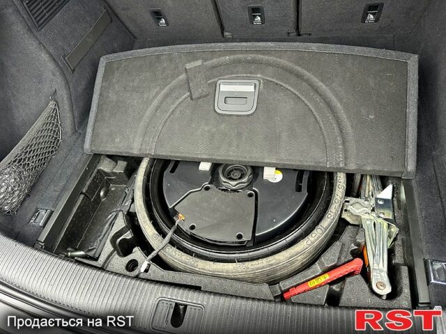 Чорний Ауді Ку 5, об'ємом двигуна 2 л та пробігом 71 тис. км за 27500 $, фото 7 на Automoto.ua