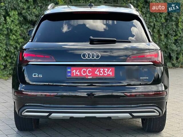 Чорний Ауді Ку 5, об'ємом двигуна 2 л та пробігом 76 тис. км за 28099 $, фото 57 на Automoto.ua