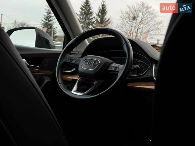 Черный Ауди Ку 5, объемом двигателя 1.98 л и пробегом 118 тыс. км за 27900 $, фото 69 на Automoto.ua