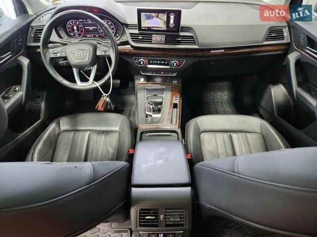 Чорний Ауді Ку 5, об'ємом двигуна 1.98 л та пробігом 56 тис. км за 8500 $, фото 7 на Automoto.ua
