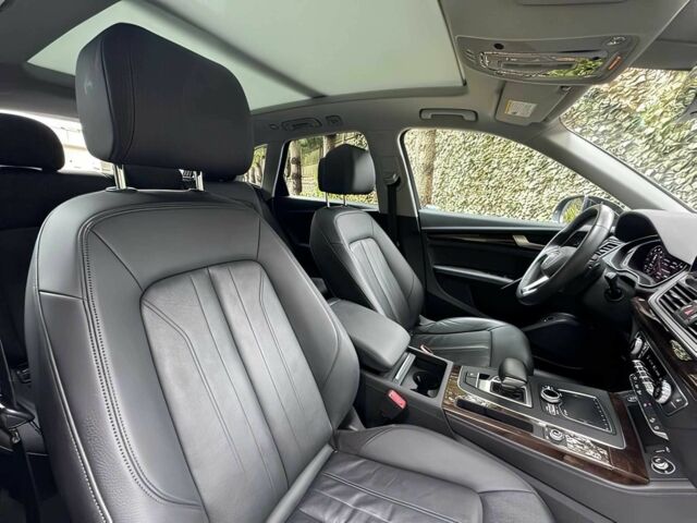 Чорний Ауді Ку 5, об'ємом двигуна 2 л та пробігом 38 тис. км за 19900 $, фото 10 на Automoto.ua