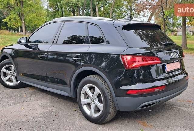 Чорний Ауді Ку 5, об'ємом двигуна 3 л та пробігом 181 тис. км за 33999 $, фото 2 на Automoto.ua