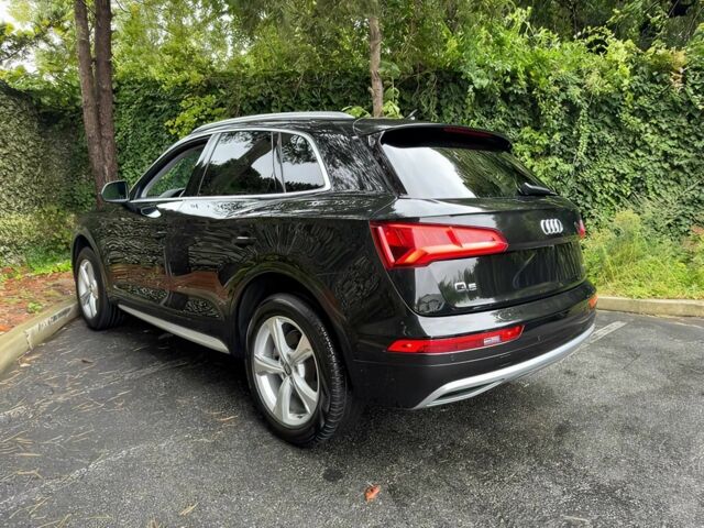 Чорний Ауді Ку 5, об'ємом двигуна 2 л та пробігом 38 тис. км за 19900 $, фото 5 на Automoto.ua